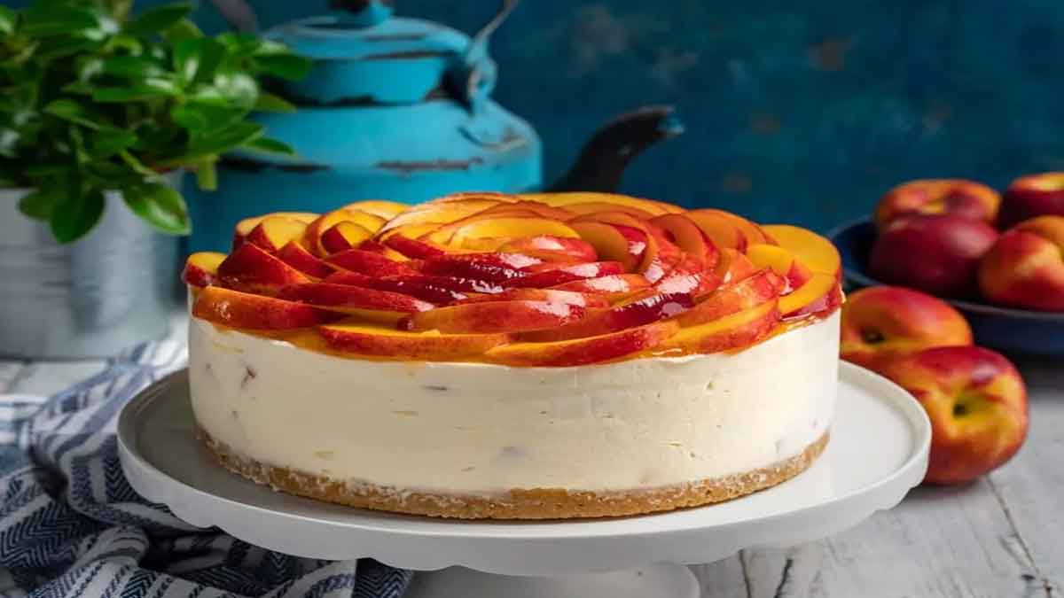 σήμερα σας προσφέρουμε μια ωραία φρέσκια εκδοχή του cheesecake με νεκταρίνια